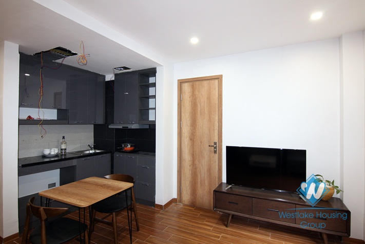 A brand new 1 bedroom apartment for rent in Dang Thai Mai, Tay Ho, Ha Noi