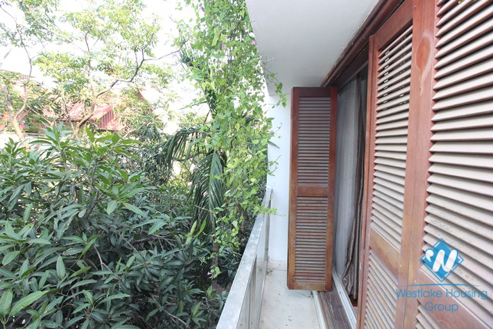 A three-bedroom house with a nice garden on Dao Tan street, Ba Dinh, Hanoi