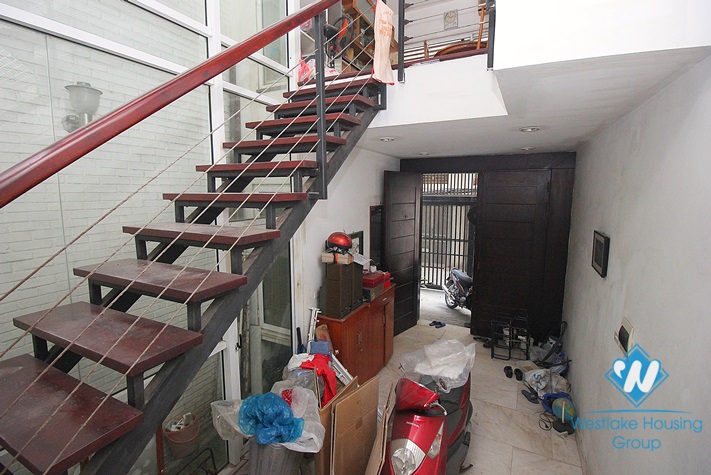 A three-bedroom house with a nice garden on Dao Tan street, Ba Dinh, Hanoi
