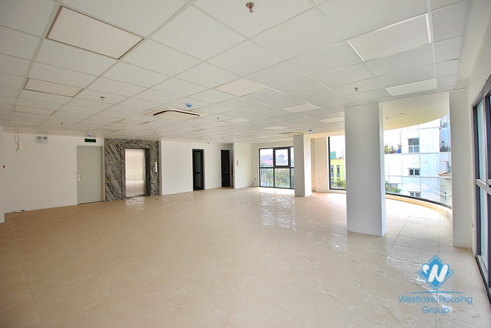A bright, open office for rent in Vuon Dao
