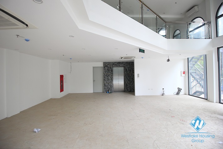 A bright, open office for rent in Vuon Dao