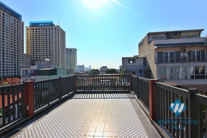 Beautiful Office/Restaurant for rent in Tay Ho area 