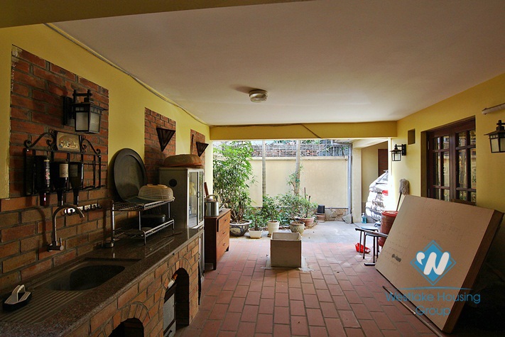 A quality 4 bedroom house for rent in Au co, Tay ho, Ha noi