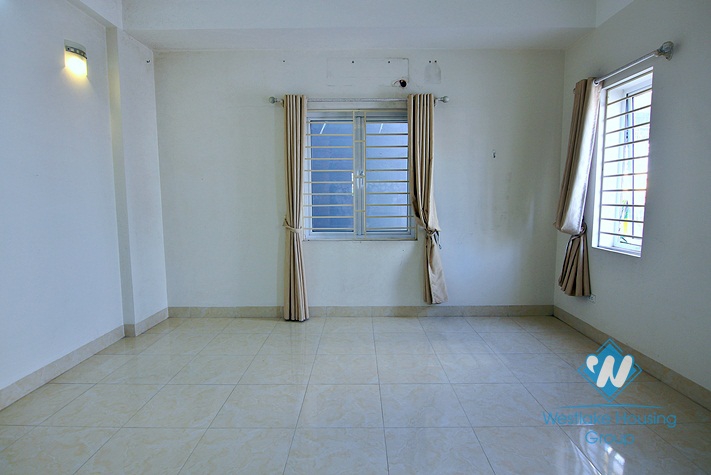 An affordable house for rent for office in Tay ho, Ha noi