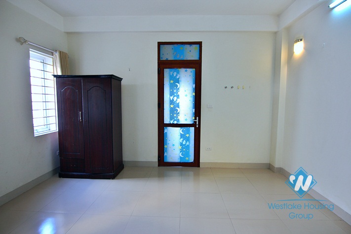 An affordable house for rent for office in Tay ho, Ha noi