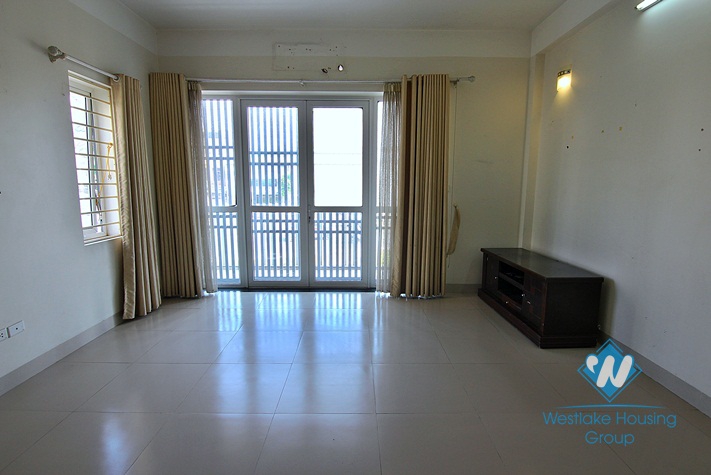 An affordable house for rent for office in Tay ho, Ha noi