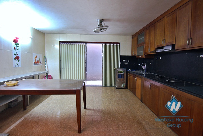 An affordable house for rent for office in Tay ho, Ha noi