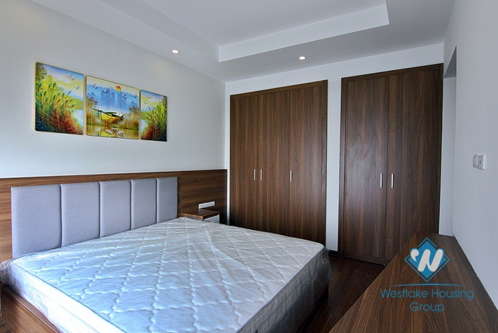 A brand new 3 bedroom apartment for rent in Xuan Dieu, Tay Ho