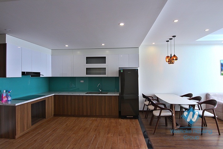 A brand new 3 bedroom apartment for rent in Xuan Dieu, Tay Ho