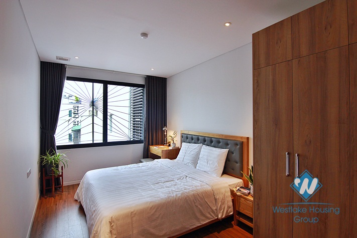 A good quality 2 bedroom apartment with huge balcony in Tu Hoa, Tay Ho