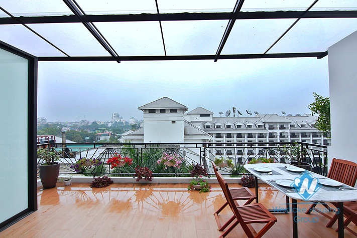 A good quality 2 bedroom apartment with huge balcony in Tu Hoa, Tay Ho