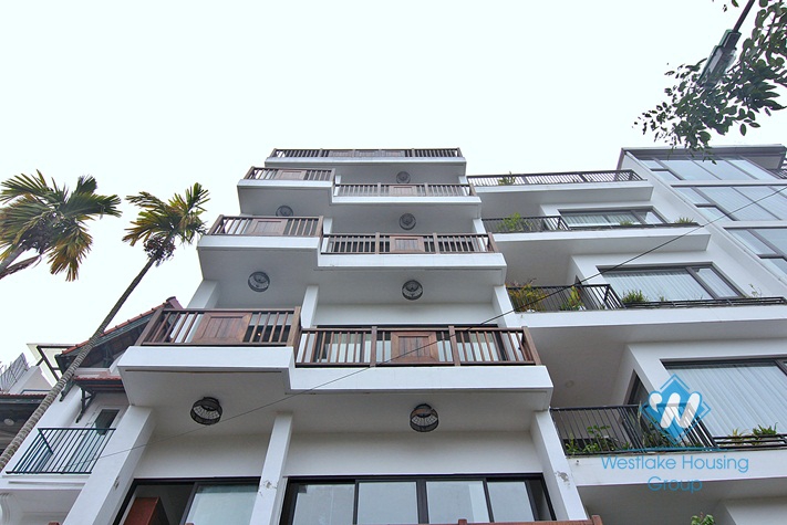 A stunning lake view 2 bedroom apartment with balcony in Tay ho, Ha noi