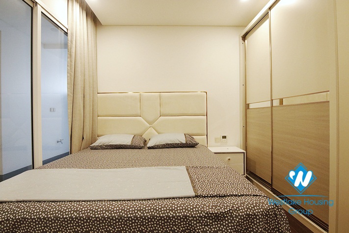 Apartment 3 bedroom for rent in 44 Yen Phu Building 