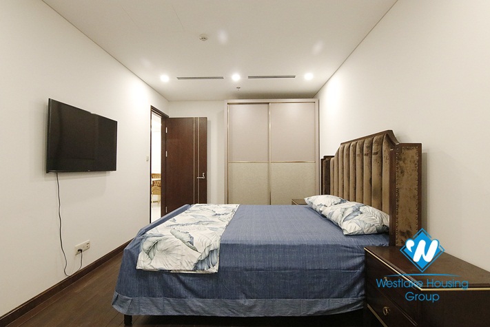 Apartment 3 bedroom for rent in 44 Yen Phu Building 