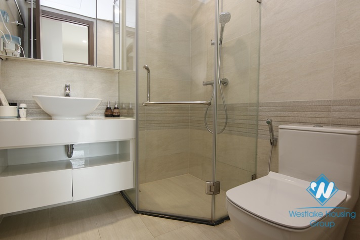 An amazingly attractive three-bedroom apartment in the complex Vinhomes Metropolis, Ba Dinh