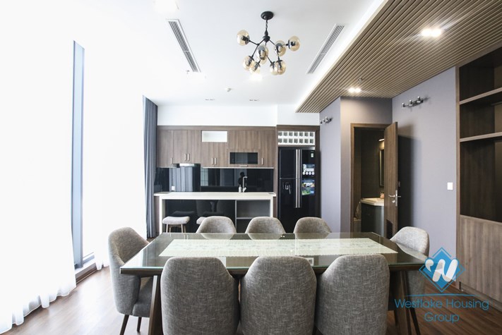 Penhouse three bedrooms apartment for rent in Vinhome Metropolis, Ba Dinh