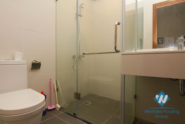 High floor two bedrooms apartment for rent in Discovery building, Cau Giay