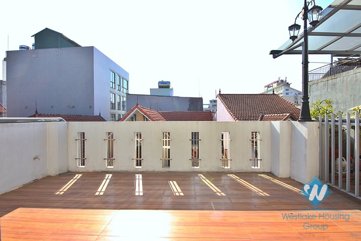 A newly 4 bedroom house for rent in Tay Ho, Ha Noi