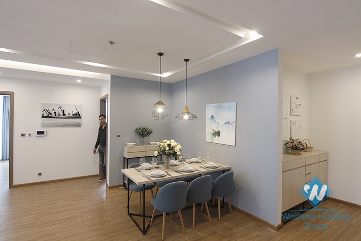 A lovely three apartment for rent in Vinhome Metropolis building, Ba Dinh