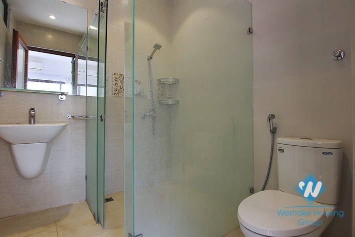 A newly 4 bedroom house for rent in Tay Ho, Ha Noi