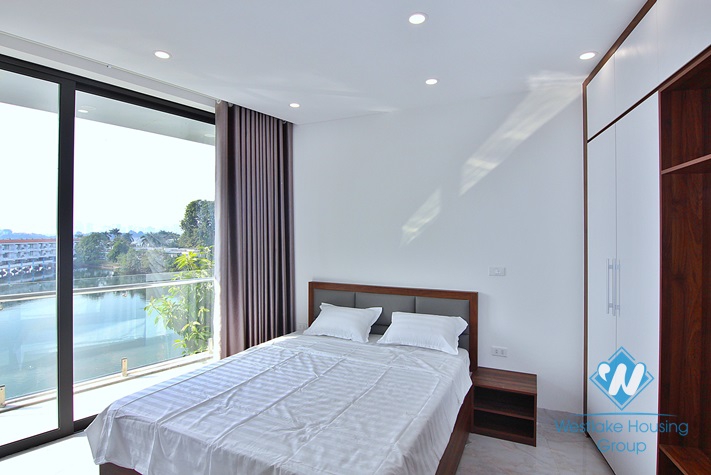 Newly renovated apartment with lake view balcony in Yen Phu, Tay Ho