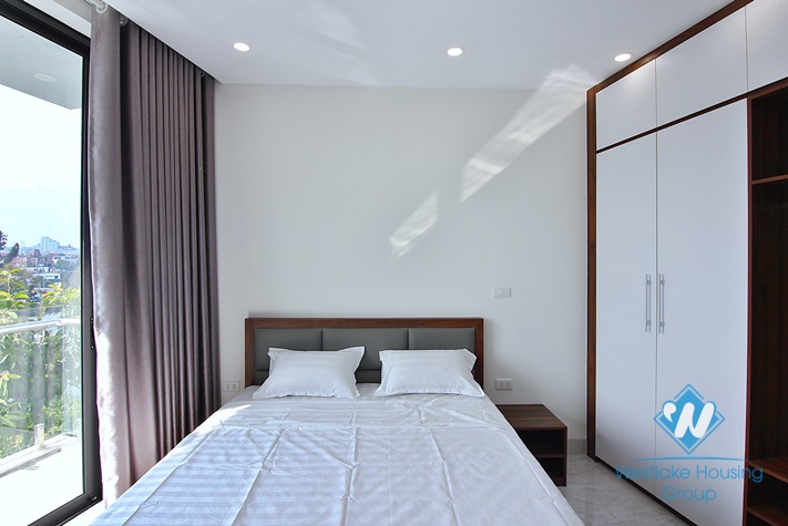Newly renovated apartment with lake view balcony in Yen Phu, Tay Ho