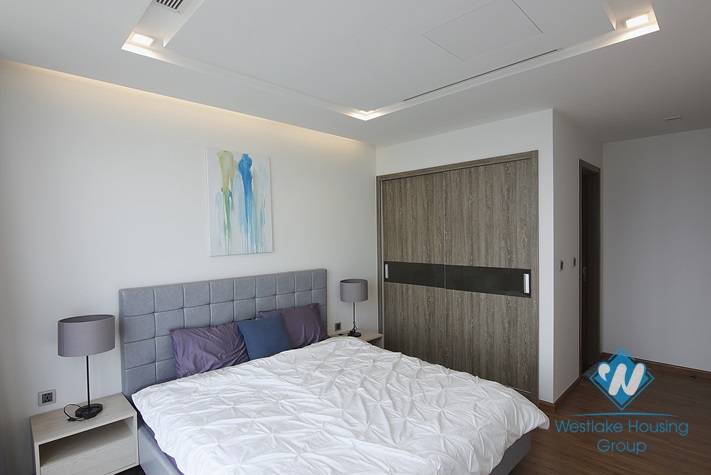 A lovely three apartment for rent in Vinhome Metropolis building, Ba Dinh