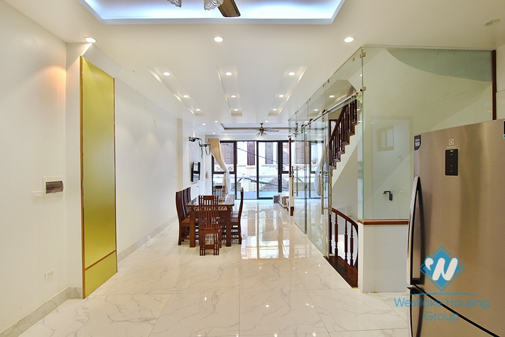 A newly 4 bedroom house for rent in Tay Ho, Ha Noi