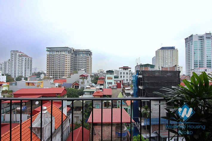 Lake view 2 bedrooms apartment for rent in Xuan Dieu, Tay Ho 