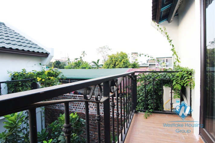 A little, lovely bungalow in the middle of Tay Ho for rent