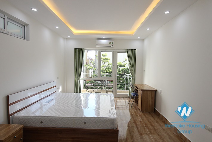 Spacious 1 bedroom aparment for rent in Au Co, Tay Ho area