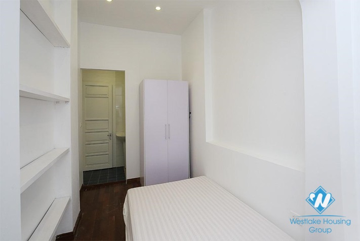 Two bedroom with lake view apartment for lease in Tu Hoa st, Tay Ho