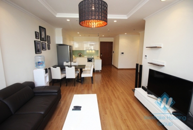 Luxury three bedrooms apartment for rent in Vinhome Nguyen Chi Thanh, Ha Noi