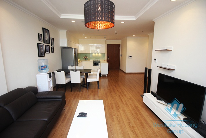 Luxury three bedrooms apartment for rent in Vinhome Nguyen Chi Thanh, Ha Noi