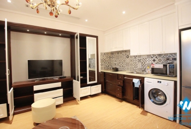 A high-end one bedroom apartmetn with luxury furniture in Truc Bach, Ba Dinh