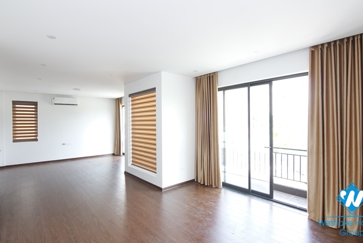 A three-bedroom villa in Diplomatic Area in Xuan Tao, Bac Tu Liem, Hanoi
