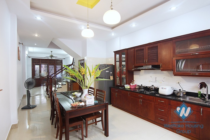 A four en suit bedroom house in Dang Thai Mai street, Tay Ho district