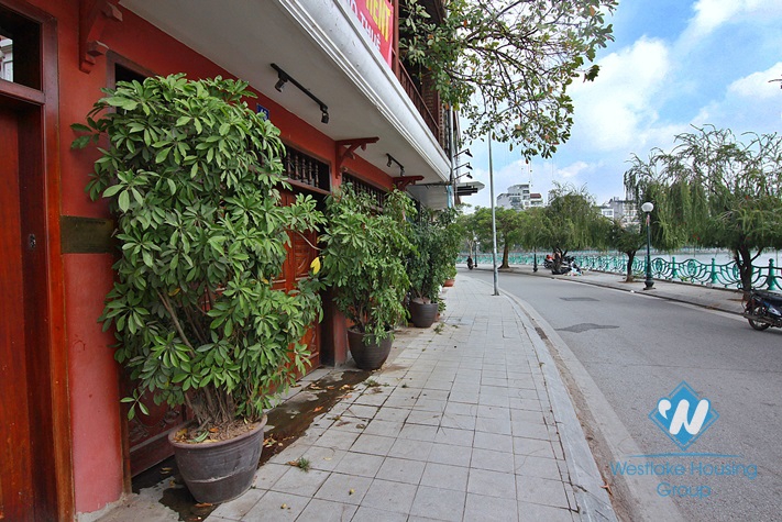 Beautiful house with 04 bedrooms furnished for rent in Westlake area, facing to the lake
