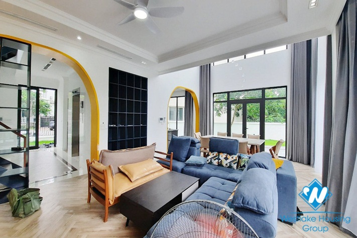 Brand new four-bedroom villa with luxurious furniture for rent at Vinhome Riverside Long Bien