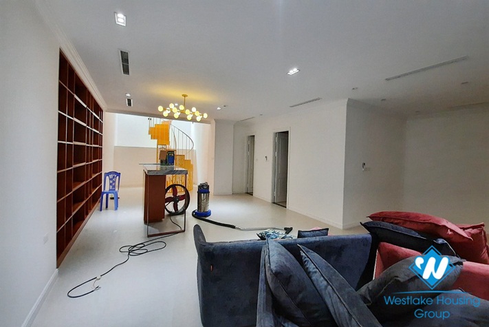 Brand new four-bedroom villa with luxurious furniture for rent at Vinhome Riverside Long Bien