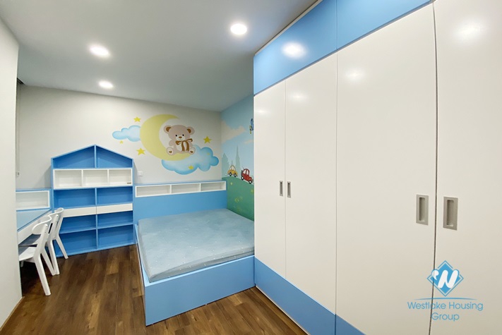 A new, delightful 3 bedroom apartment for rent in Ciputra Compound