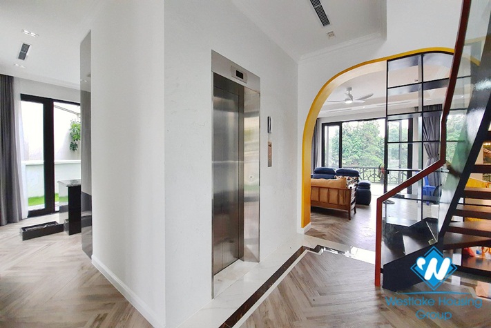 Brand new four-bedroom villa with luxurious furniture for rent at Vinhome Riverside Long Bien