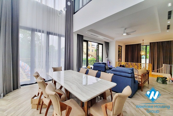 Brand new four-bedroom villa with luxurious furniture for rent at Vinhome Riverside Long Bien