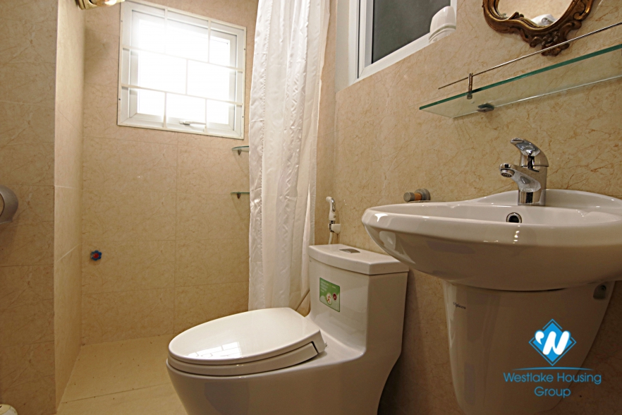 An adorable 2 bedroom apartment for rent in Dong Da District.