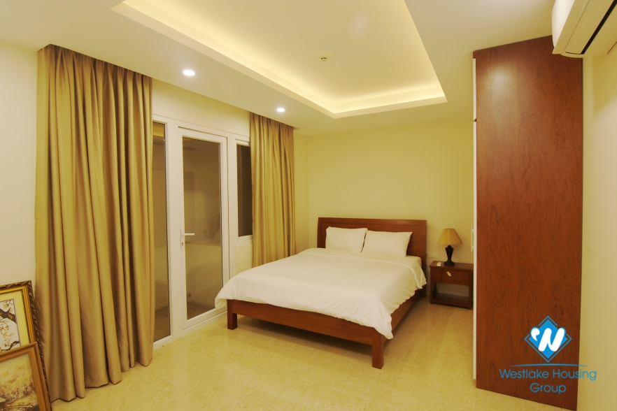 An adorable 2 bedroom apartment for rent in Dong Da District.