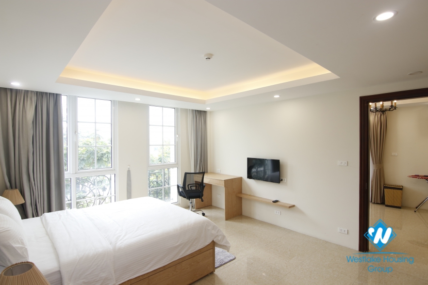 An adorable 2 bedroom apartment for rent in Dong Da District.