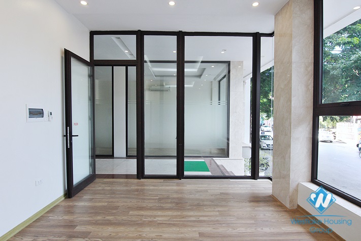 An office or shop for rent in To Ngoc Van street, Tay Ho district