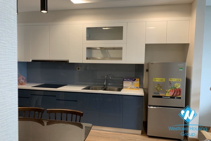 A beautiful shiny 1 bedroom apartment with sweet balcony for rent on Metropolis