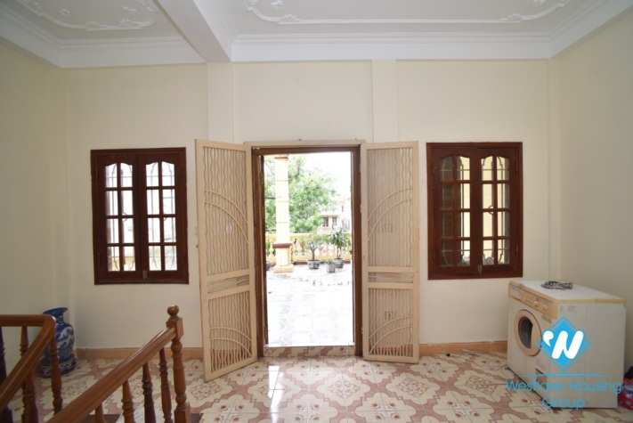 A nice furnitured house with 4 bedroom for rent on Kim Mã