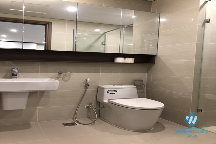 An inexpensive 2 bedroom apartment for rent in Ciputra L Building